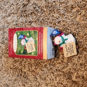 Vintage 2000 Hallmark Keepsake Millennium Snowma'am Ornament